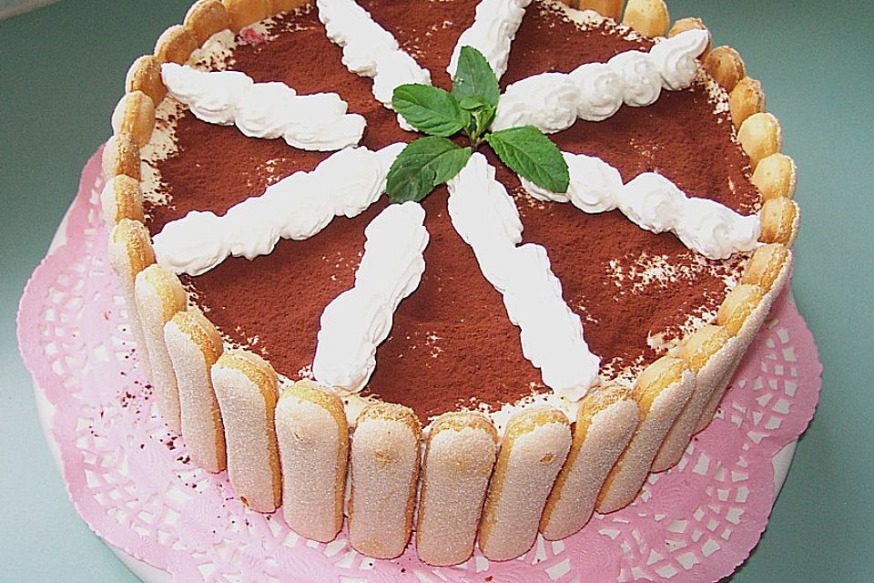 Erdbeer - Tiramisu - Torte