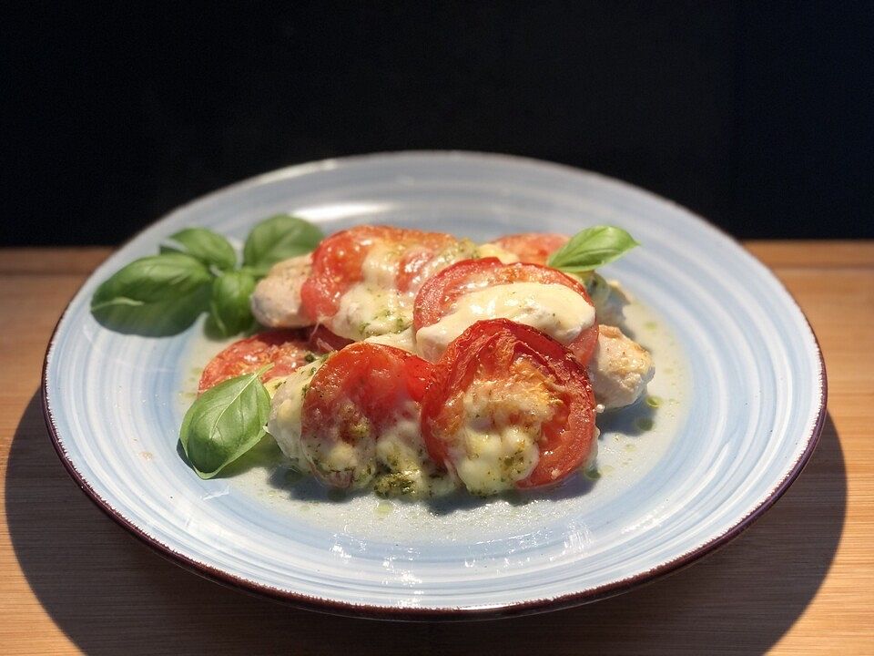 Hühnchenbrustfilet mit Mozzarella und Tomate von pmoen| Chefkoch