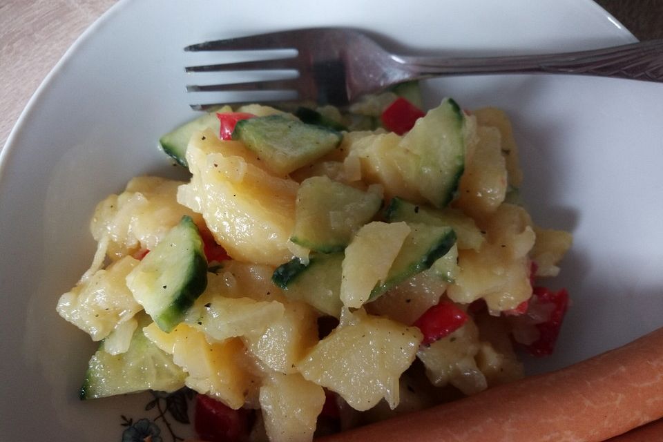 Nickys bayerischer Kartoffelsalat mit Gurke