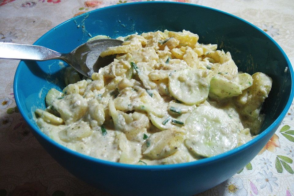 Nickys bayerischer Kartoffelsalat mit Gurke