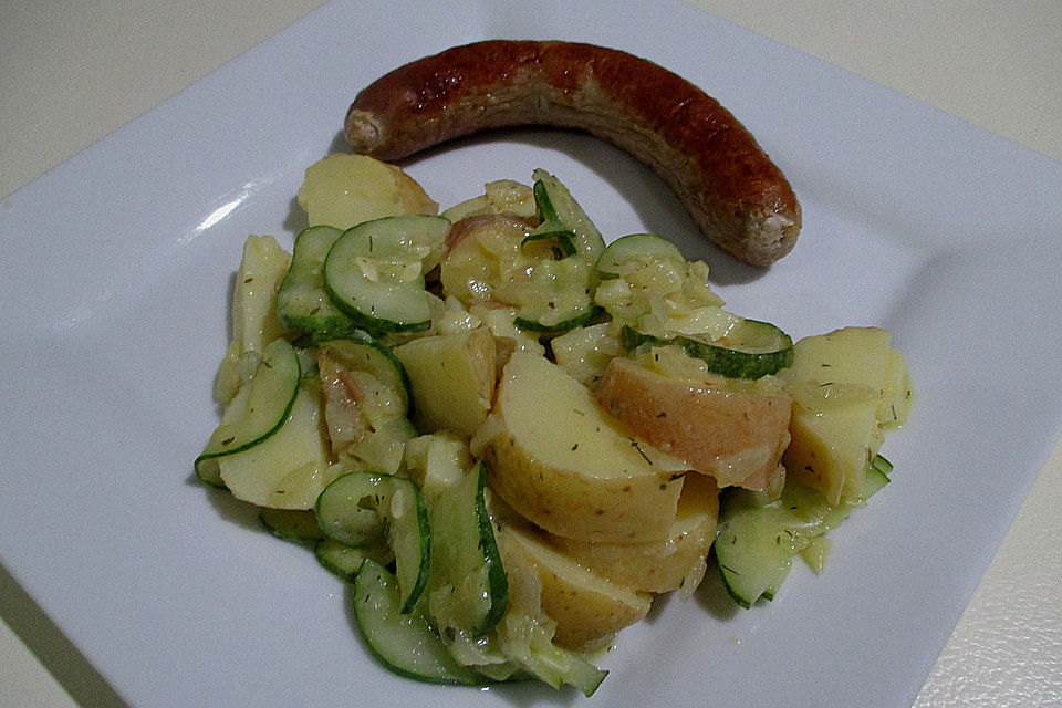 Nickys bayerischer Kartoffelsalat mit Gurke