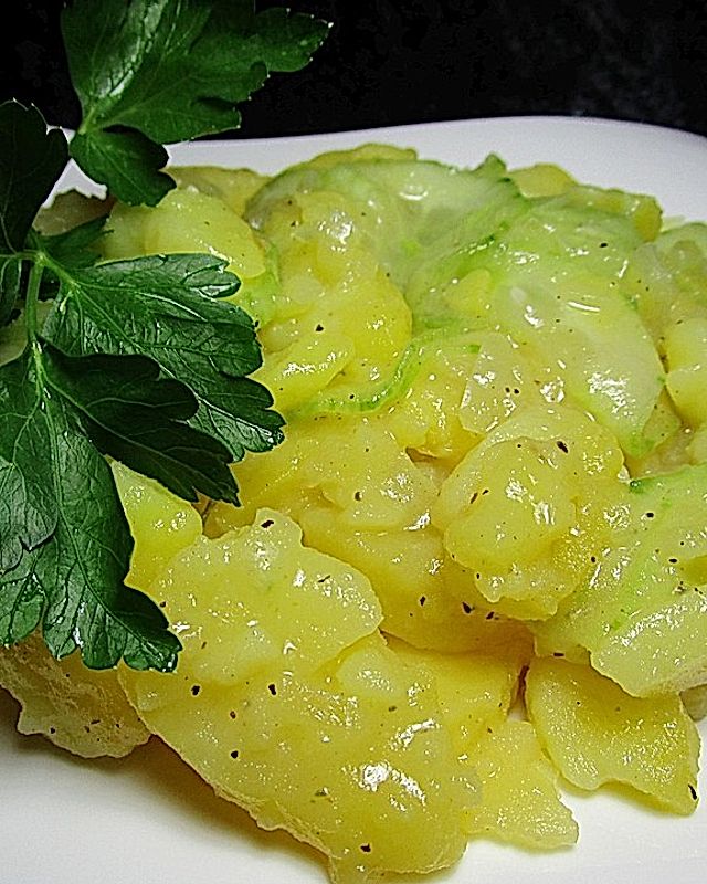 Nickys bayerischer Kartoffelsalat mit Gurke