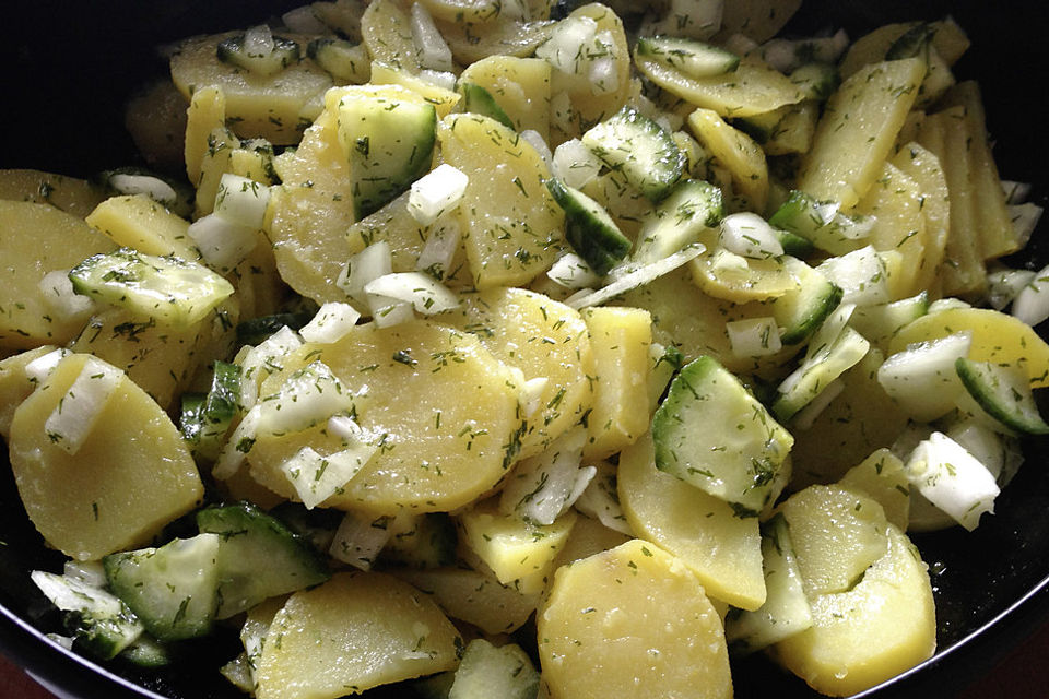 Nickys bayerischer Kartoffelsalat mit Gurke