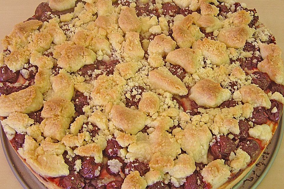 Beeren - Streusel - Käsekuchen mit Pudding