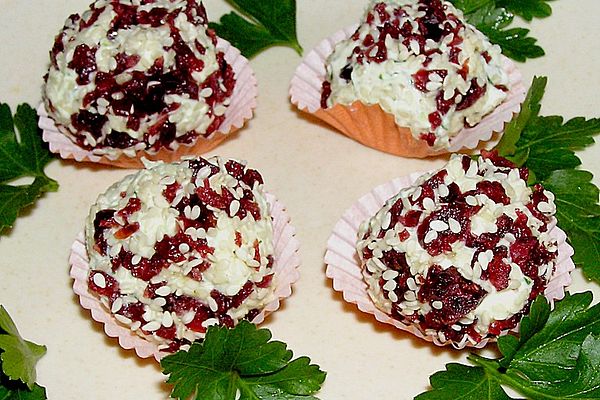 Frischkäsekugeln mit getrockneten Cranberries von rabastel | Chefkoch