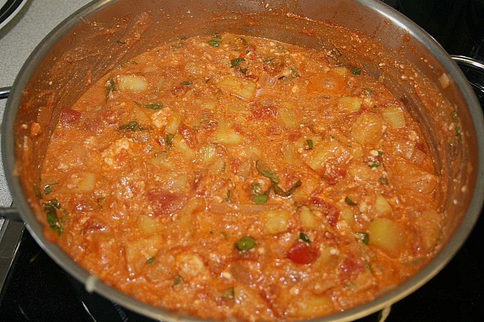 Pasta mit Schafskäse - Tomaten - Sauce