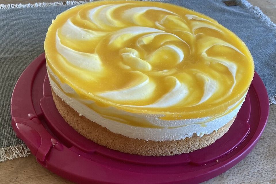 Marmorierte Mango - Joghurt - Torte