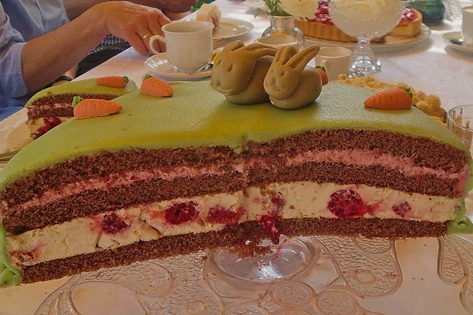 Erdbeer - Marzipan - Torte