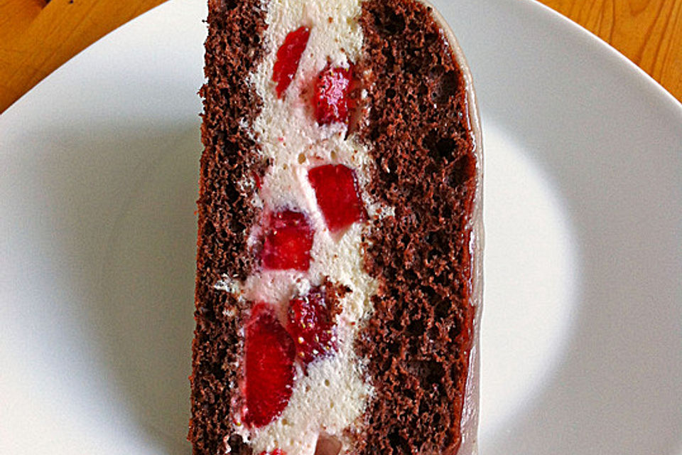 Erdbeer - Marzipan - Torte