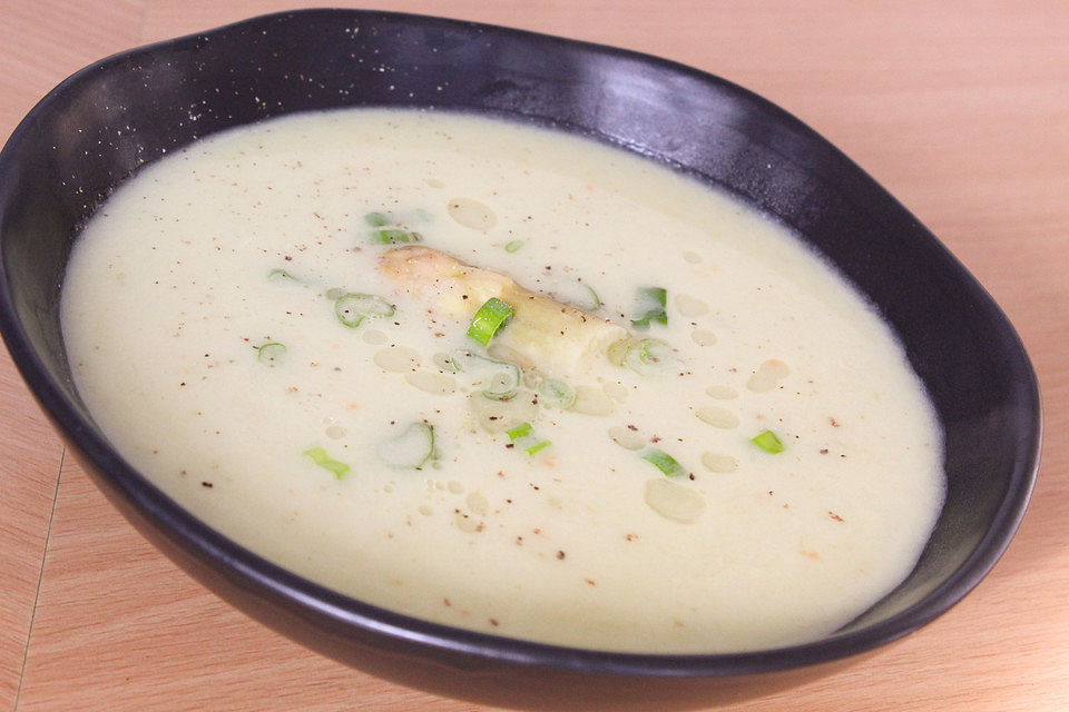 Exotische Spargel - Kokos - Suppe