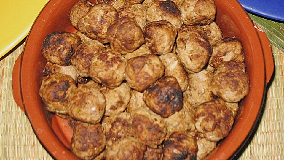 Scharfe Bananen - Fleischbällchen mit süß - saurer Sauce von Aurora