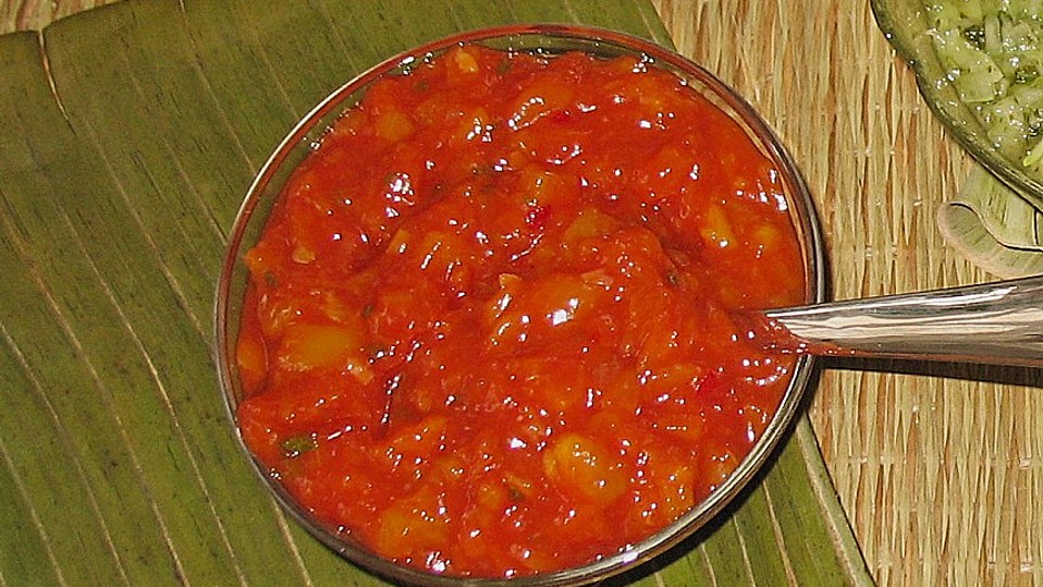 Scharfe Bananen - Fleischbällchen mit süß - saurer Sauce von Aurora