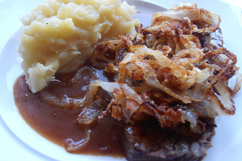 Rostbraten mit knusprigen Zwiebeln