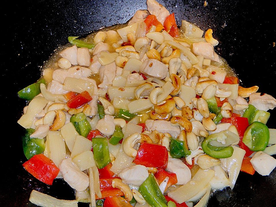 Kurzgebratenes Huhn mit Erdnüssen und Chilisauce von judith| Chefkoch