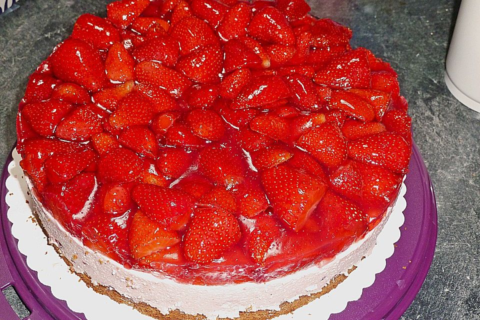 Erdbeer - Amarettini - Torte