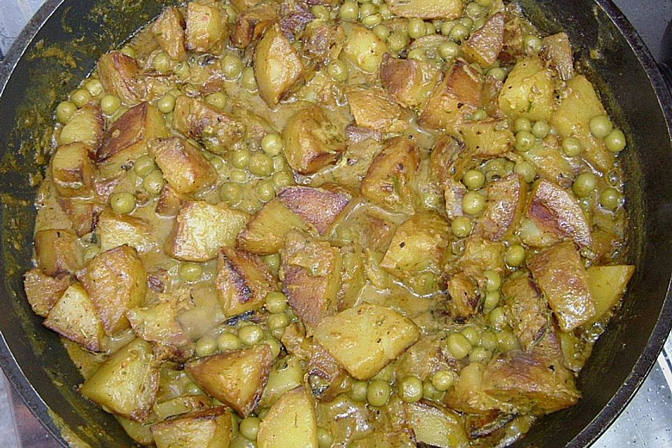 Kartoffeln in Kokosmilch mit Curry