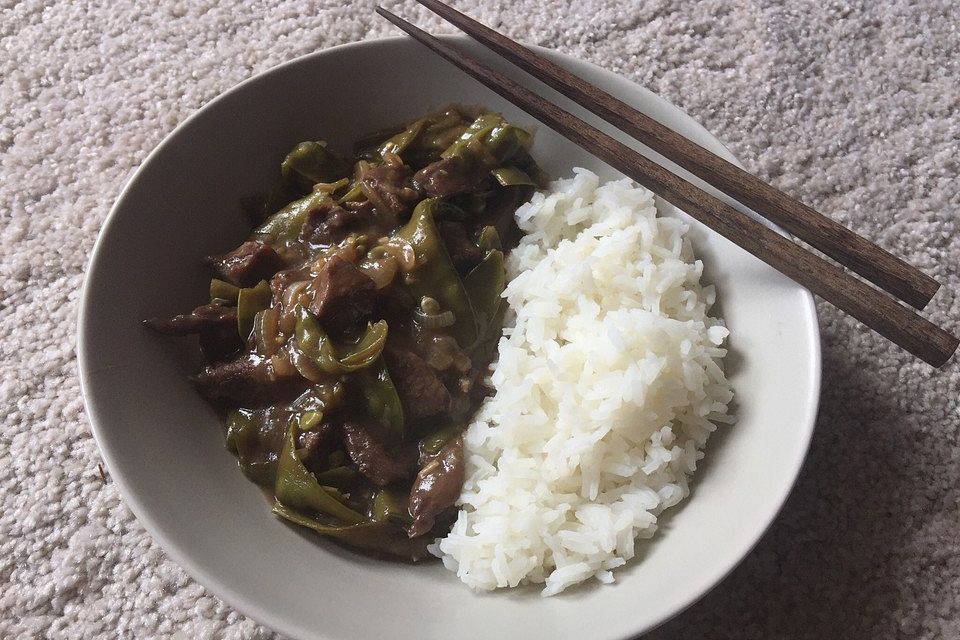 Asiatische Rindfleisch-Brokkoli-Pfanne