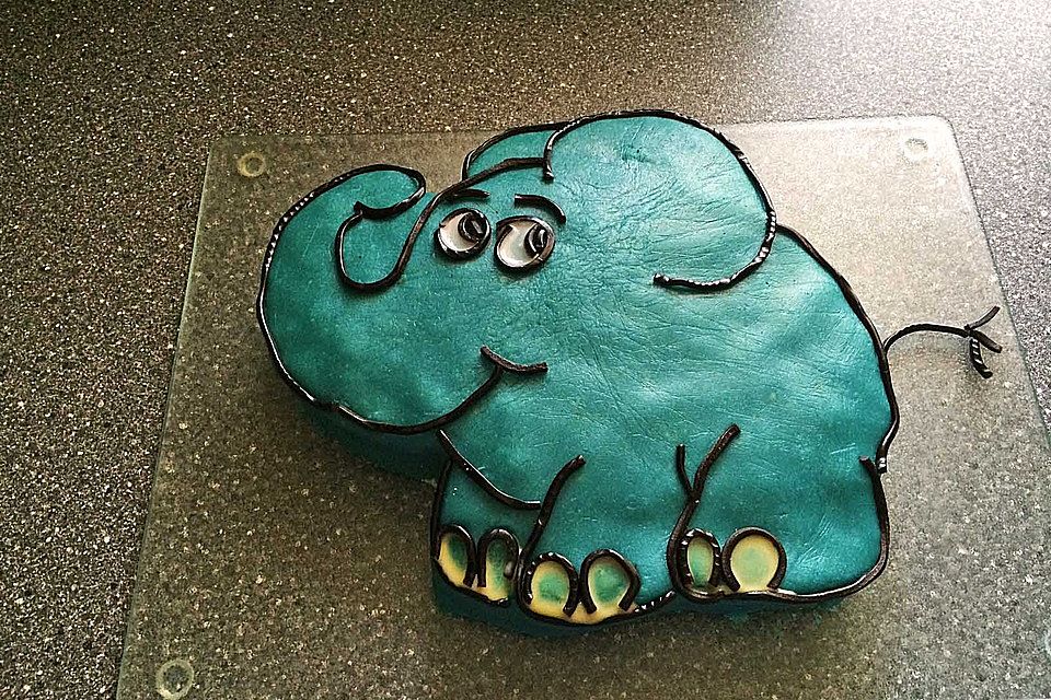 Lettas kleine blaue Elefant  - Motivtorte