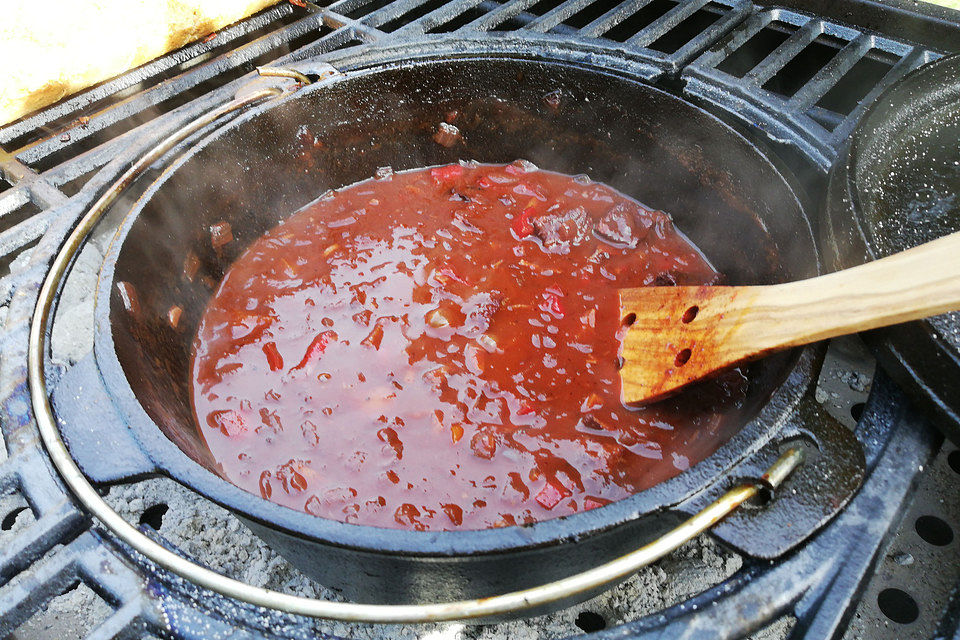 Gulasch im DutchOven