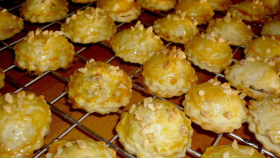 Gefüllte Orangen - Haselnussplätzchen von feuermohn