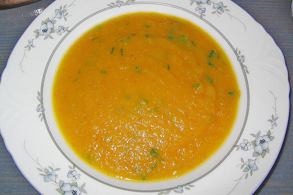 Pastinaken-Kürbis-Suppe