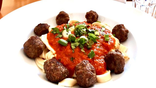 Italienische Fleischklößchen in Tomatensoße von BattyBates Italienische Fleischklößchen in Tomatensoße von BattyBates