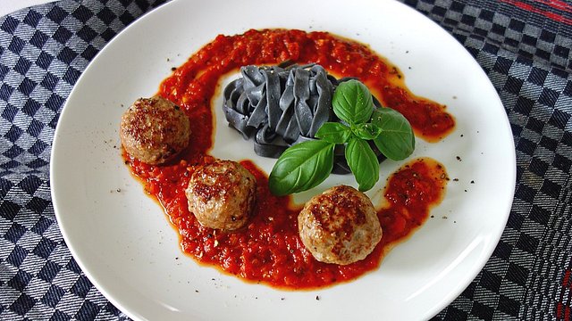 Italienische Fleischklößchen in Tomatensoße von BattyBates Italienische Fleischklößchen in Tomatensoße von BattyBates