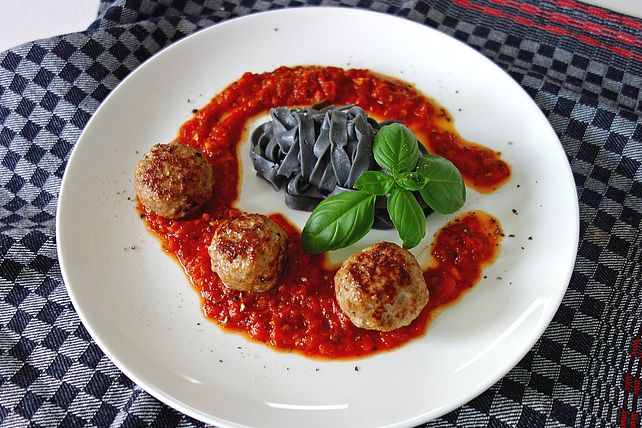 Italienische Fleischklößchen in Tomatensoße von BattyBates | Chefkoch