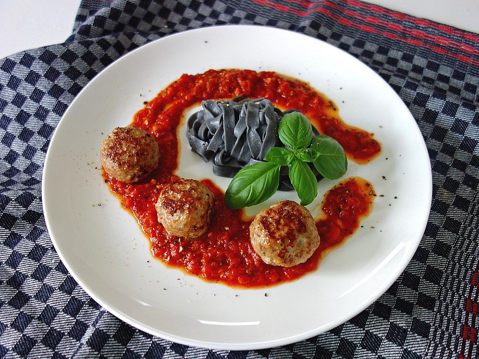 Italienische Fleischklößchen in Tomatensoße von BattyBates | Chefkoch