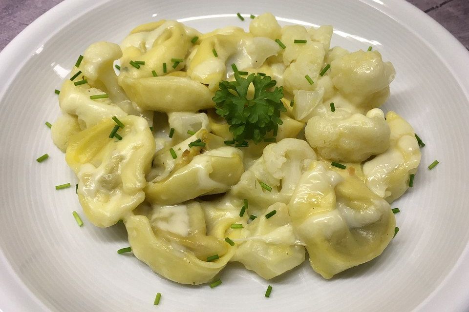 Tortelliniauflauf mit Blumenkohl