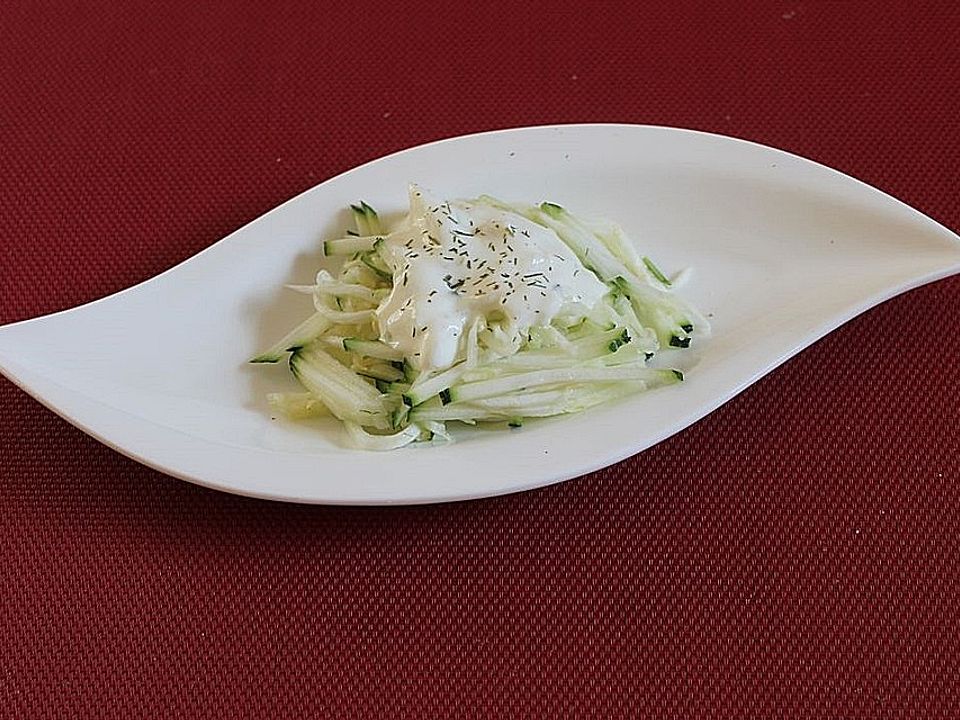 Zucchinisalat mit Joghurtdressing von stefan59| Chefkoch