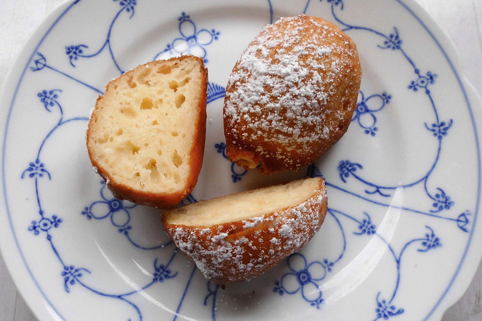 Pfannkuchen mit Quark (Berliner)