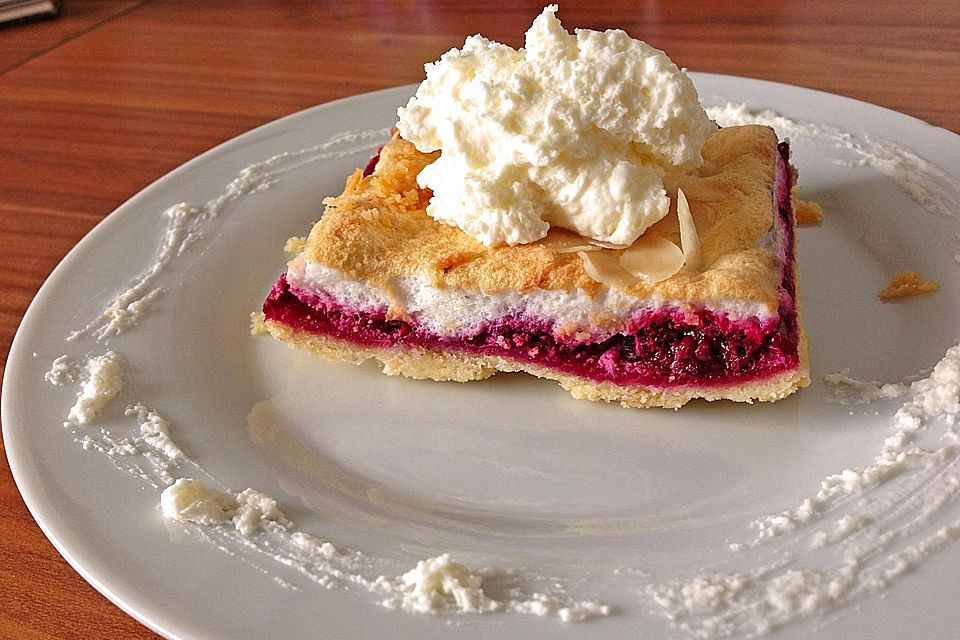 Beeren - Blechkuchen mit Baiser