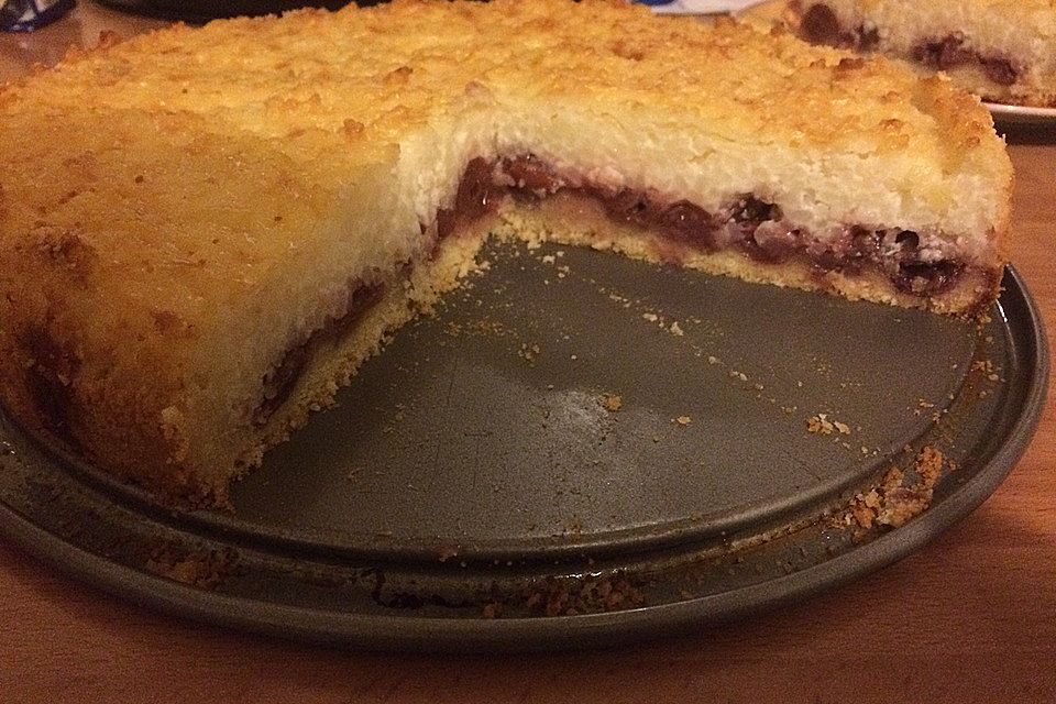 Milchreiskuchen mit Sauerkirschen