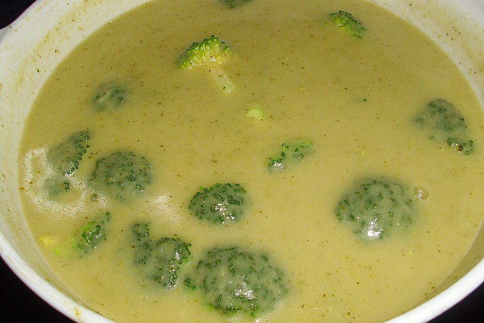 Brokkolisuppe