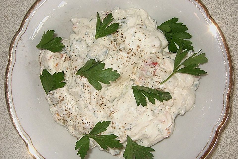 Griechischer Hackbraten und Gurkensalat mit Joghurt