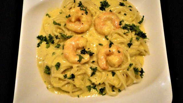 Linguine mit Mango - Chili - Sauce und Riesengarnelen von garfield2