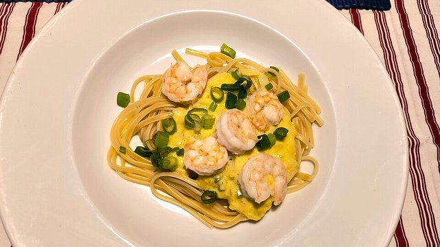 Linguine mit Mango - Chili - Sauce und Riesengarnelen von garfield2
