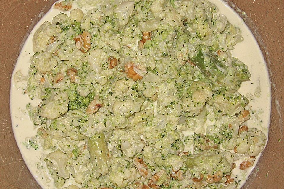 Brokkoli - Blumenkohl - Salat