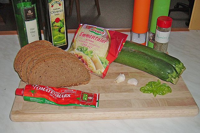 Brot - Zucchini - Auflauf von msdeluxe| Chefkoch
