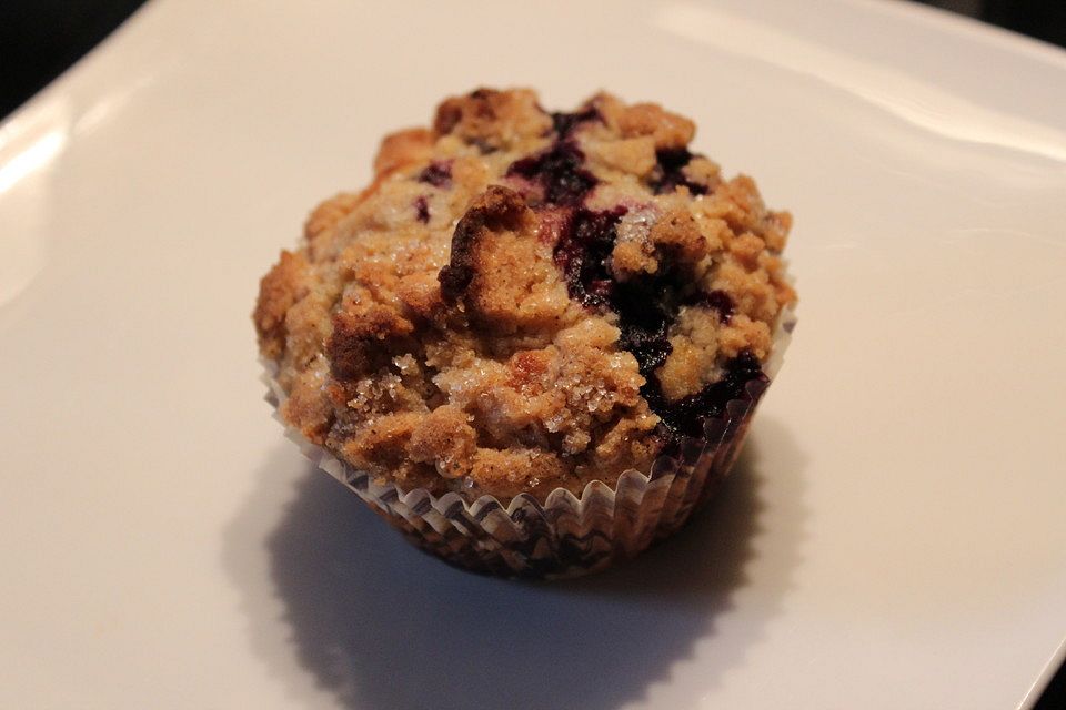 Blaubeermuffins mit Streuseln