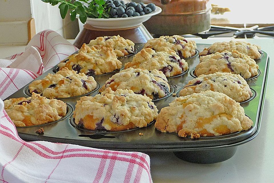 Blaubeermuffins mit Streuseln