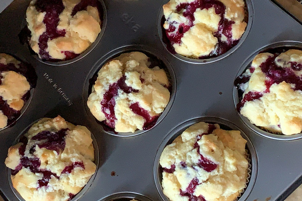 Blaubeermuffins mit Streuseln