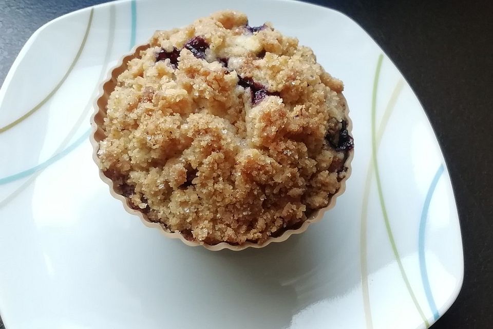 Blaubeermuffins mit Streuseln