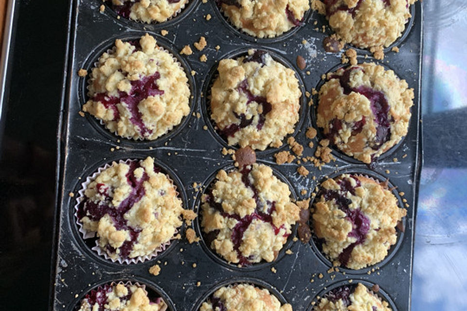 Blaubeermuffins mit Streuseln