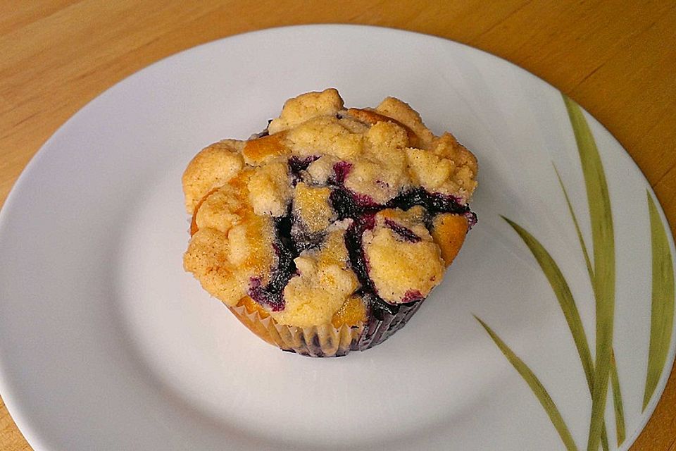 Blaubeermuffins mit Streuseln