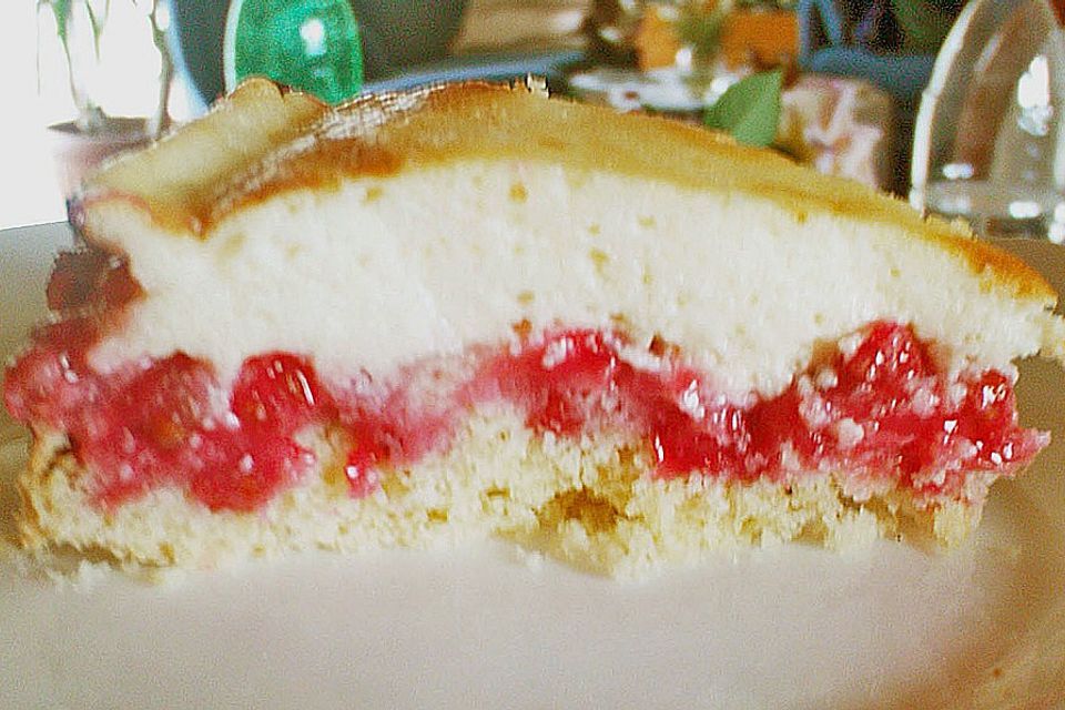 Johannisbeerkuchen mit Saure - Sahne - Guss vom Blech