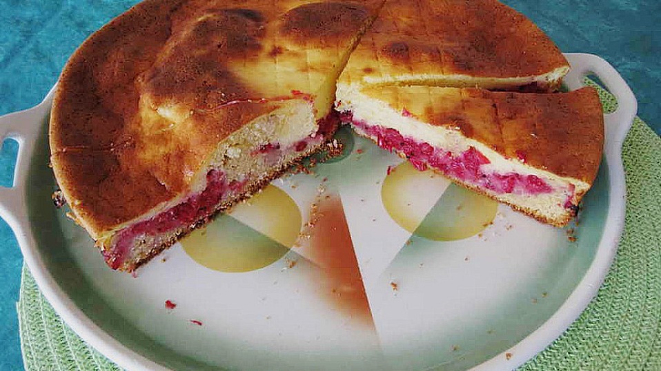 Johannisbeerkuchen mit Saure - Sahne - Guss vom Blech von cremehase Johannisbeerkuchen mit Saure - Sahne - Guss vom Blech von cremehase