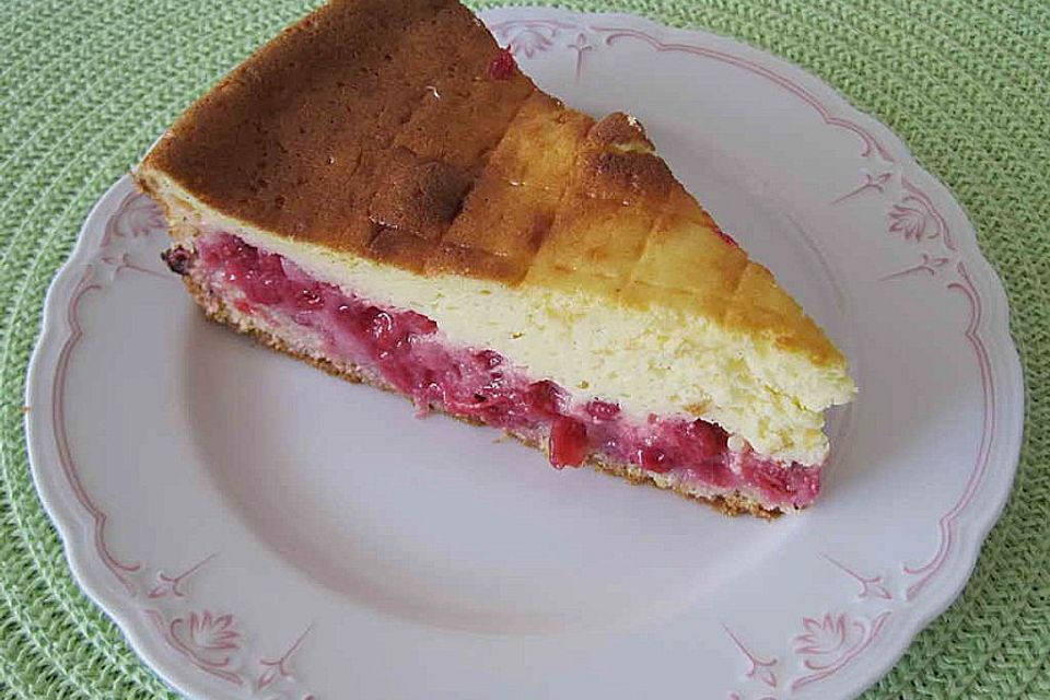 Johannisbeerkuchen mit Saure - Sahne - Guss vom Blech