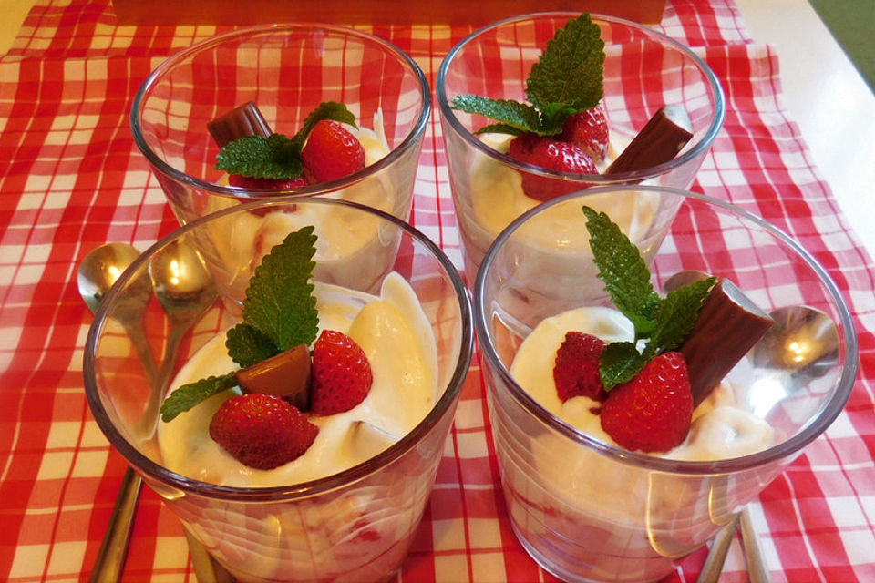 Erdbeer - Joghurette - Dessert Erdbeer - Joghurette - Dessert